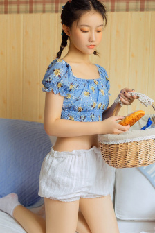 火辣辣的美发店